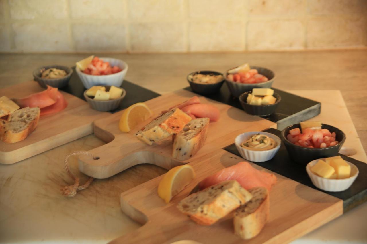 Chalet Mont Ventoux Et Chalet Vip Camaret-sur-Aigues Exterior foto