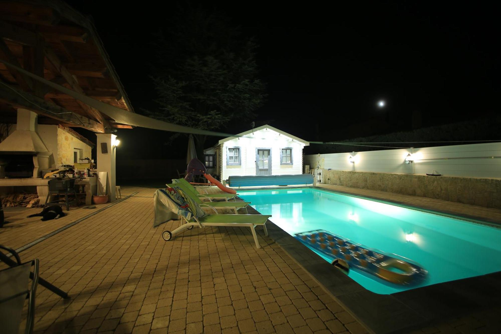 Chalet Mont Ventoux Et Chalet Vip Camaret-sur-Aigues Quarto foto